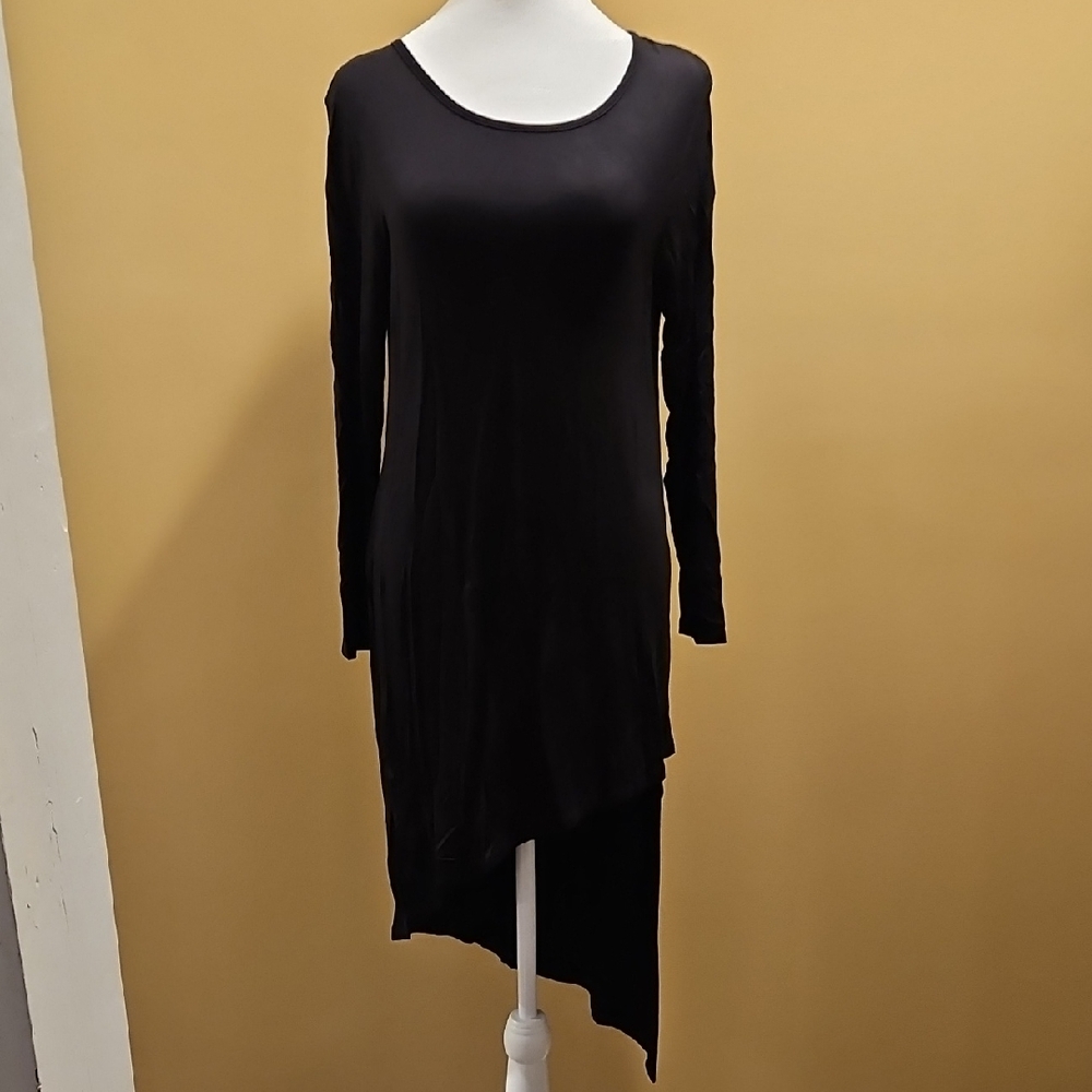 Black Asymmetrical Hem Tunic - sz M